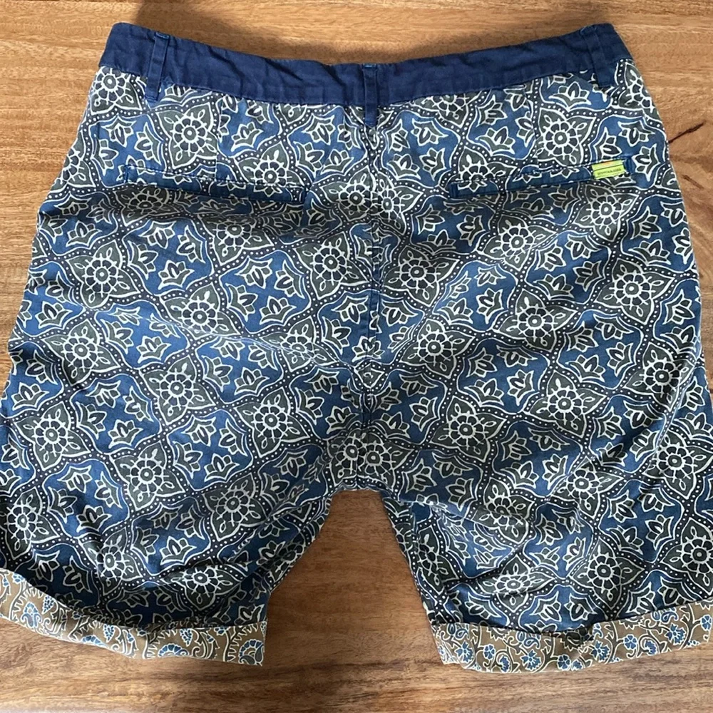 Scotch & Soda Navy Floral Patterned Shorts - Picture 5 of 8
